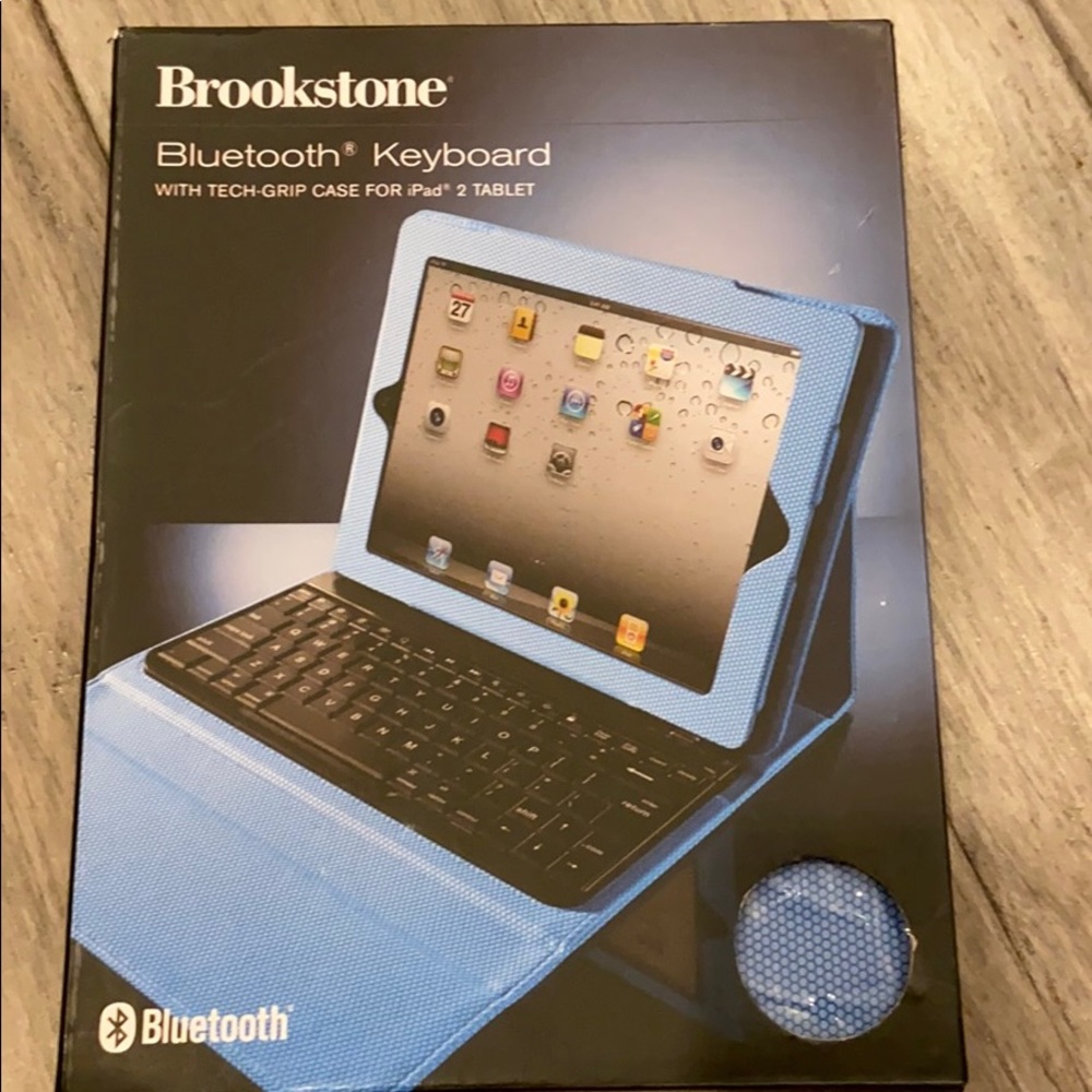 Brookstone Bluetooth Keyboard for iPad etc-blue
